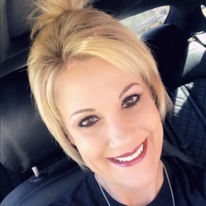 Meet your Posher, Rhonda